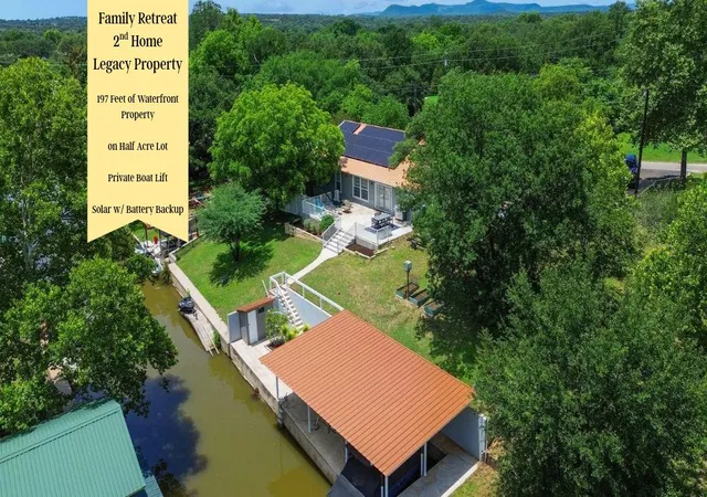Photo 1 of Single family home for sale at 221 County Rd 136c, Kingsland, TX 78639 | MLS# 6131997 | Listing updated on 2026-10-02