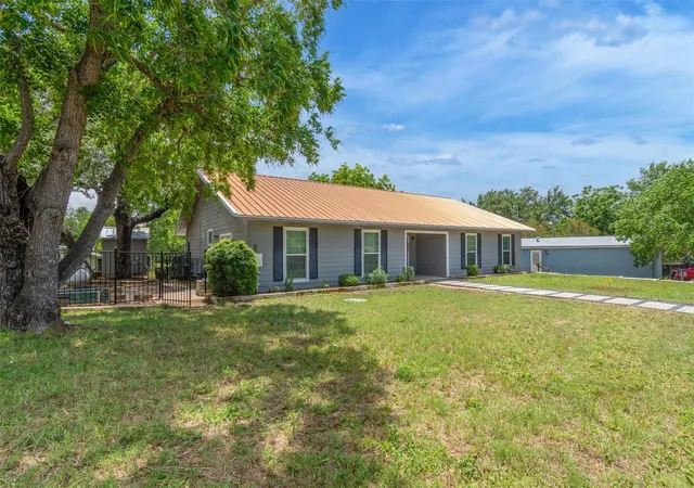 3rd image of 221 County Road 136C, Kingsland, TX 78639 | MLS# 6131997