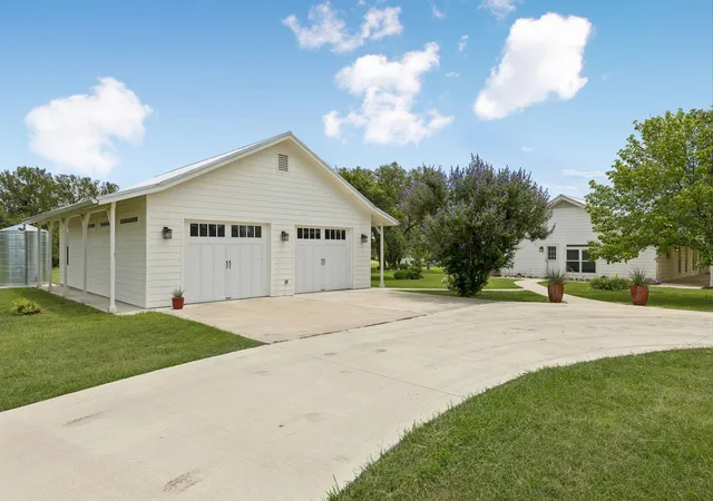 Homes for sale in Florence, TX | 4320 County Road 223, Florence, TX 76527 | MLS# 1381181