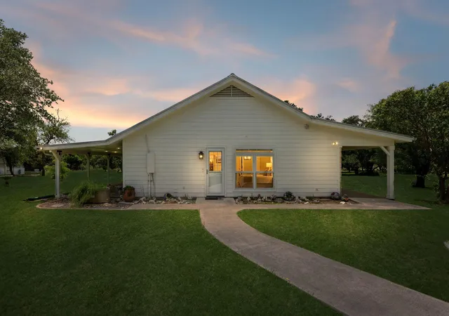 Homes for sale in Florence, TX | 4320 County Road 223, Florence, TX 76527 | MLS# 1381181