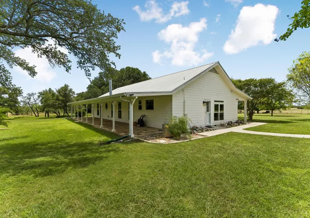 Homes for sale in Florence, TX | 4320 County Road 223, Florence, TX 76527 | MLS# 1381181