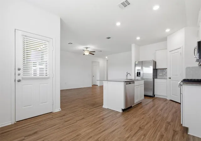 5th image of 10537 Steinbeck Dr, Austin, TX 78747 | MLS# 1014060