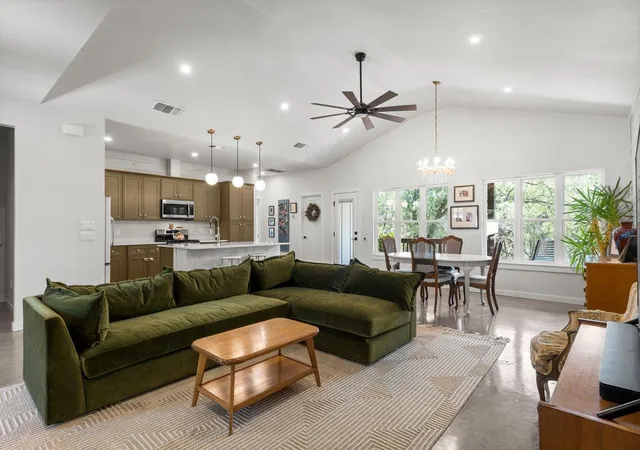 Homes for sale in Wimberley, TX | 54 Acacia Dr, Wimberley, TX 78676 | MLS# 5150258