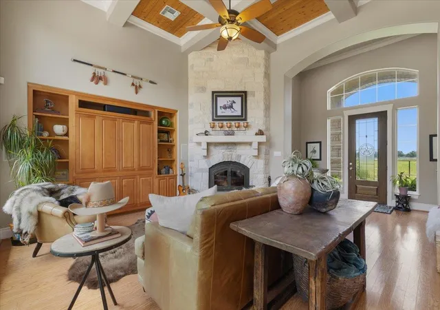 Photo 4 of House for sale at 4140 County Rd 467, Elgin, TX 78621 | MLS# 9749872 | Listing updated on 2026-10-05