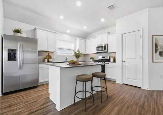 Photo 4 of Single family home for sale at 10508 Steinbeck Dr, Austin, TX 78747 | MLS# 4723327 | Listing updated on 2026-10-05