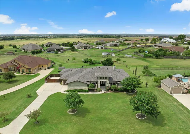 Homes for sale in Hutto, TX | 112 Cavalier Cv, Hutto, TX 78634 | MLS# 1182640