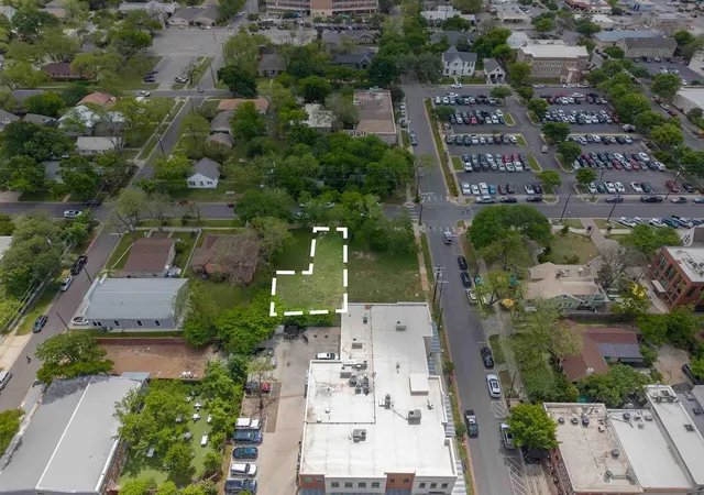 Homes for sale in Georgetown, TX | 203 E 9th St, Georgetown, TX 78626 | MLS# 3223261