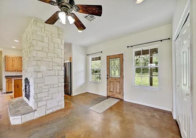 4th image of 11791 Silver Springs Rd, Rockdale, TX 76567 | MLS# 3140089