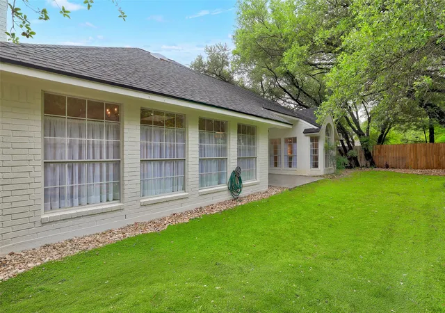 40th image of 2025 Saint Andrews Dr, Round Rock, TX 78664 | MLS# 4258463
