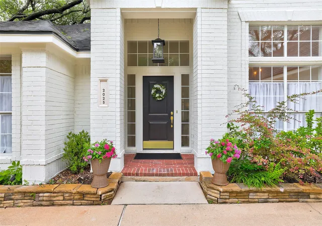 1st image of 2025 Saint Andrews Dr, Round Rock, TX 78664 | MLS# 4258463