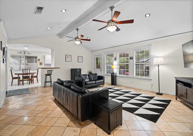 5th image of 6010 Morning Dew Dr, Austin, TX 78749 | MLS# 2987869
