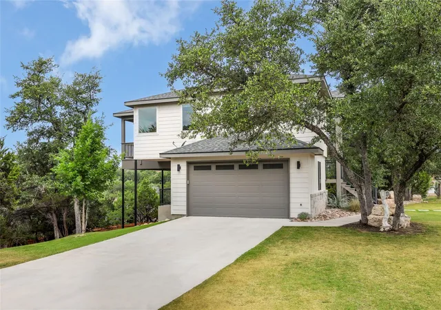 Photo 37 of Sale Pending at 429 Summit Ridge Dr N, Point Venture, TX 78645 | MLS# 3826392 | Listing updated on 2026-09-28