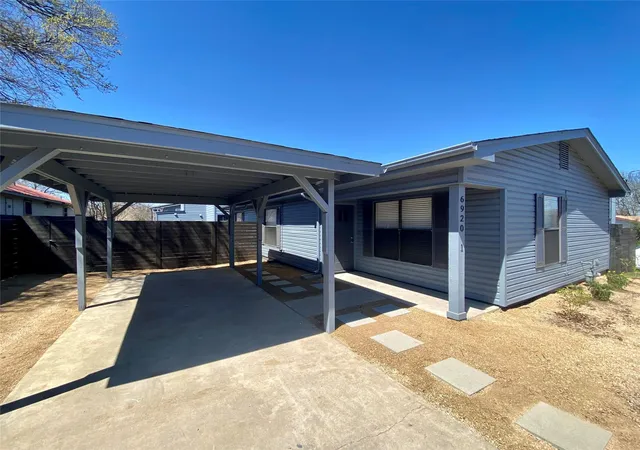 Listing Photo 4 - Condo for sale in building located at 6920 Bethune Ave, Austin, TX 78752 - Unit #1, 2 AND 3