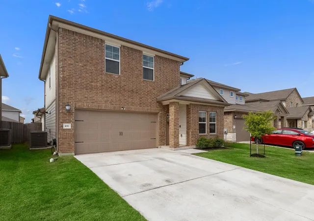 2nd image of 1011 Round Bale Rd, Hutto, TX 78634 | MLS# 3208605