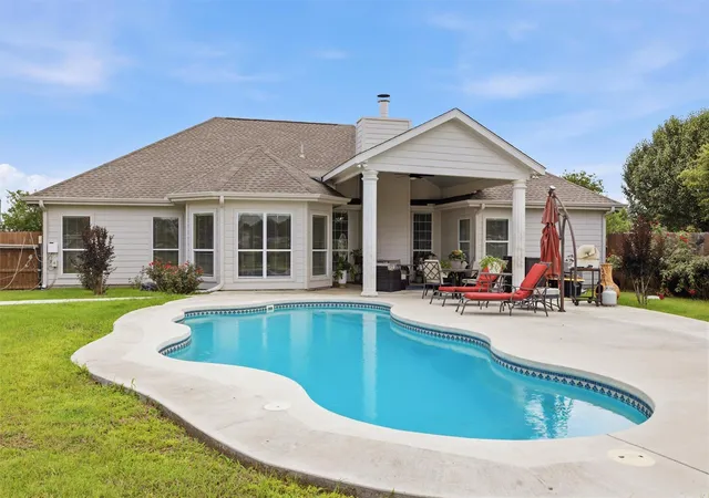 Photo 1 of Single family home for sale at 339 County Rd 368, Taylor, TX 76574 | MLS# 5340919 | Listing updated on 2026-09-27