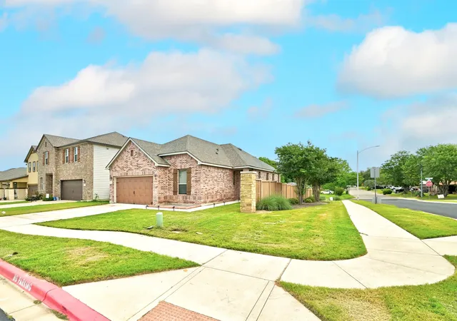 2nd image of 1621 Dragonfly Loop Loop, Bastrop, TX 78602 | MLS# 9724031
