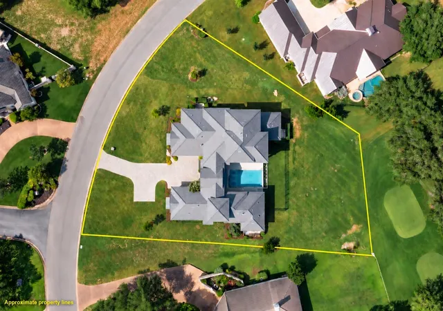 Photo 1 of Single family home for sale at 27009 Masters Pkwy, Spicewood, TX 78669 | MLS# 7164212 | Listing updated on 2026-10-08