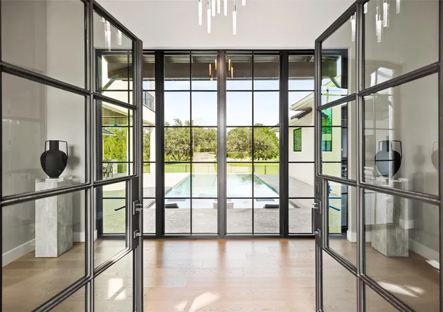 Photo 2 of Single family home for sale at 27009 Masters Pkwy, Spicewood, TX 78669 | MLS# 7164212 | Listing updated on 2026-10-08