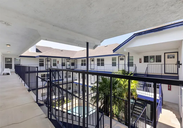 2nd image of 923 E 41St St, Austin, TX 78751