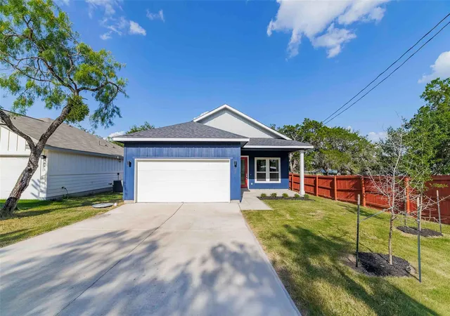 Photo 1 of Sale Pending at 639 Magnolia Ln, Cottonwood Shores, TX 78657 | MLS# 7084749 | Listing updated on 2026-09-04