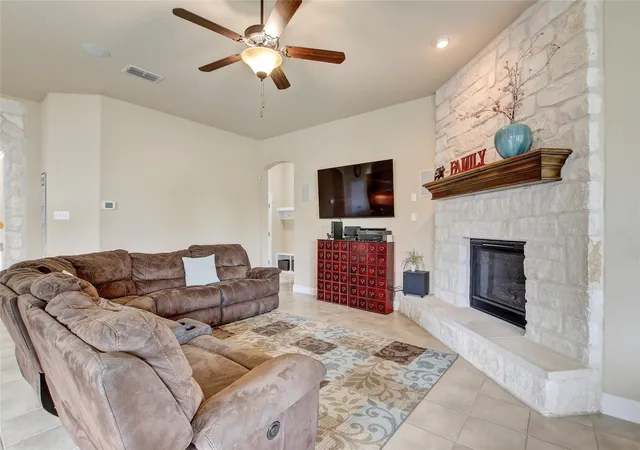 Photo 4 of Sale Pending at 200 Navigator Dr, Austin, TX 78717 | MLS# 4175170 | Listing updated on 2026-09-06