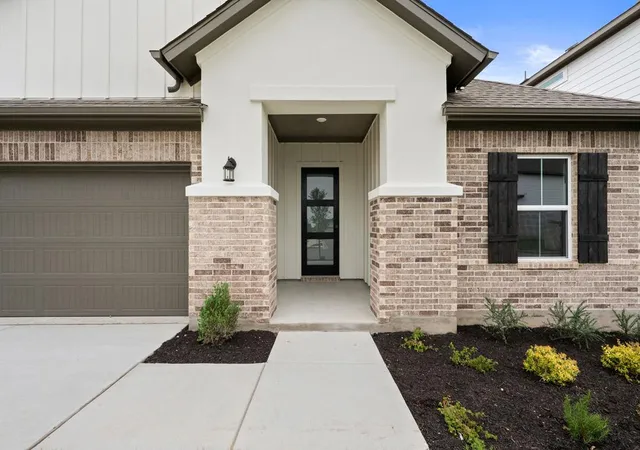 Photo 3 of Single family home for sale at 16201 Smithers Rd, Manor, TX 78653 | MLS# 8503226 | Listing updated on 2026-09-25