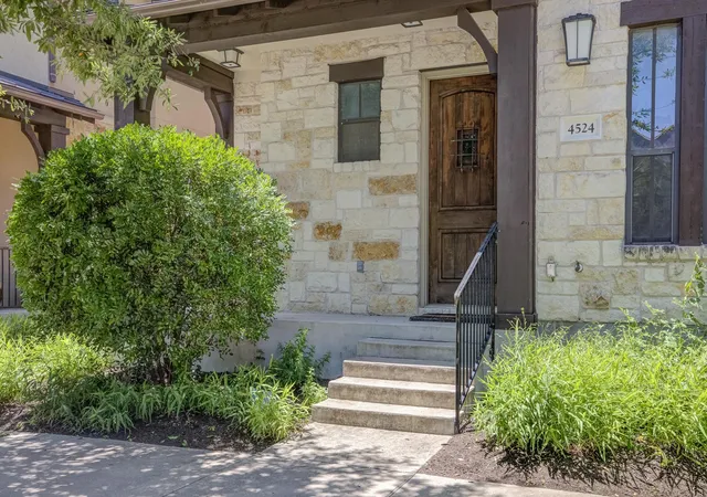 2nd image of 4524 Berkman Dr, Austin, TX 78723 | MLS# 5489548