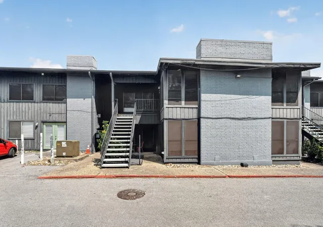 30th image of 909 Reinli St #240, Austin, TX 78751 | MLS# 6706245