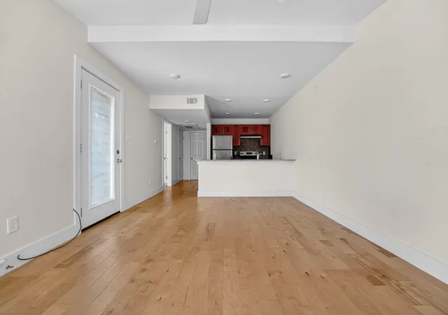 4th image of 909 Reinli St #240, Austin, TX 78751 | MLS# 6706245