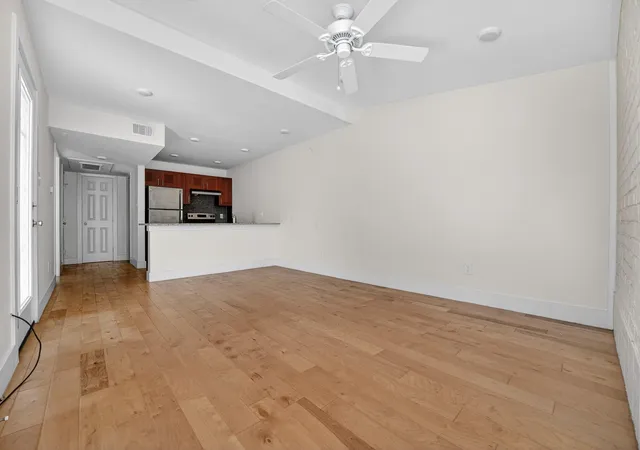 5th image of 909 Reinli St #240, Austin, TX 78751 | MLS# 6706245