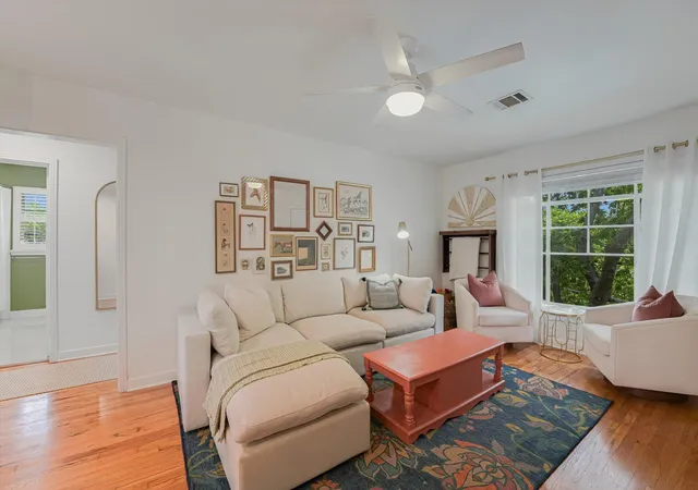 3rd image of 3309 Grooms St #208, Austin, TX 78705 | MLS# 7121115