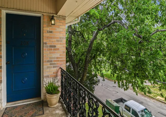 1st image of 3309 Grooms St #208, Austin, TX 78705 | MLS# 7121115