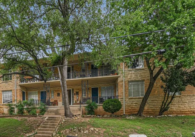 2nd image of 3309 Grooms St #208, Austin, TX 78705 | MLS# 7121115