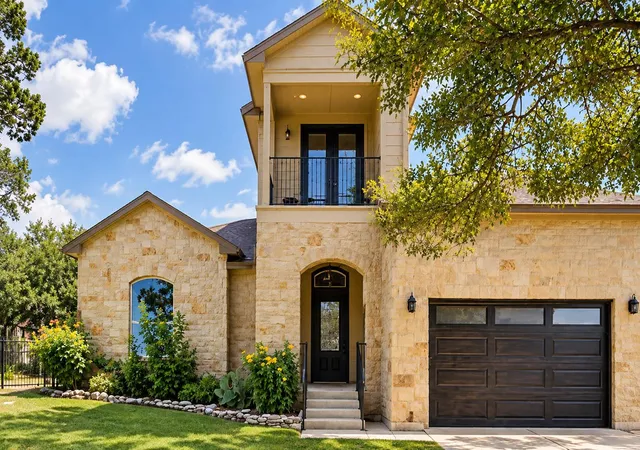 Photo 2 of Single family home for sale at 901 Panorama Dr, Dripping Springs, TX 78620 | MLS# 1545037 | Listing updated on 2026-10-12