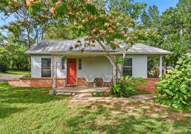 1st image of 528 Old Mcdade Rd, Elgin, TX 78621 | MLS# 6856693