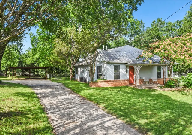 3rd image of 528 Old Mcdade Rd, Elgin, TX 78621 | MLS# 6856693