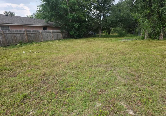 Photo 2 of Land for sale at 3509 Pennsylvania Ave, Austin, TX 78721 | MLS# 6785652 | Listing updated on 2026-08-04