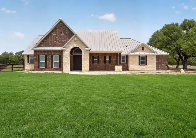 3rd image of 815 Serene Waters St, Spring Branch, TX 78070 | MLS# 9440612