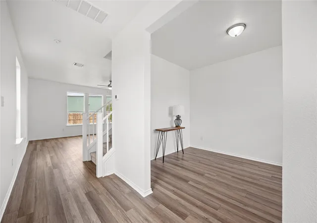 Photo 4 of Single family home for sale at 252 Benmyrtle Trl, Georgetown, TX 78626 | MLS# 4138843 | Listing updated on 2026-10-07