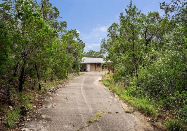 2nd image of 501 Drawbridge Rd, Austin, TX 78746 | MLS# 3266989