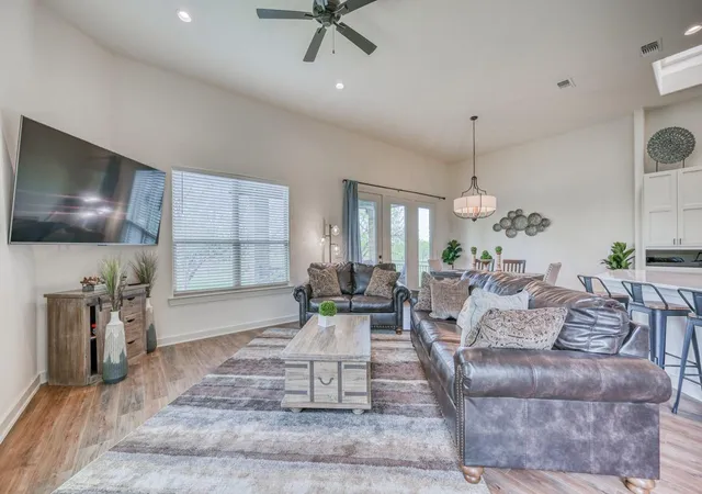 Photo 3 of Single family home for sale at 302 Parallel Cir, Horseshoe Bay, TX 78657 | MLS# 7056496 | Listing updated on 2026-09-14