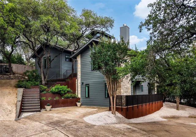 3rd image of 5801 Valley Cir, Austin, TX 78731 | MLS# 7657060
