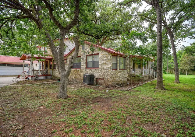 2nd image of 907 N State Hwy 95 Hwy N, Bastrop, TX 78602 | MLS# 8289333