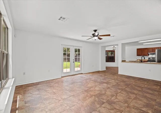 5th image of 4600 Cottonwood St, Austin, TX 78744 | MLS# 6578130