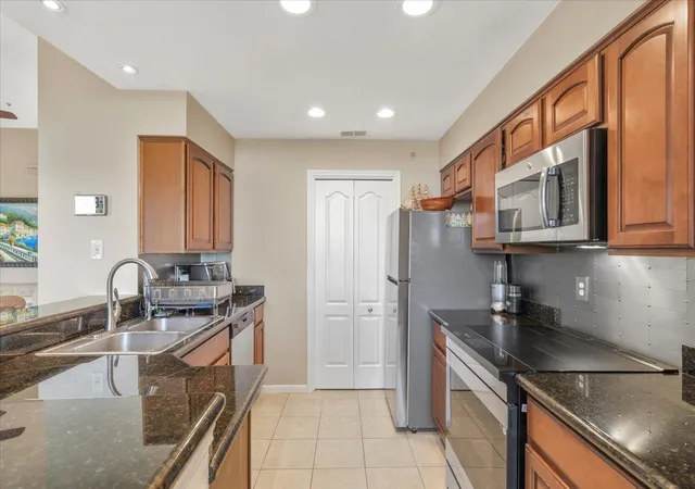 Photo 3 of Condo for sale at 6000 Shepherd Mountain Cv #618, Austin, TX 78730 | MLS# 8874308 | Listing updated on 2026-06-20