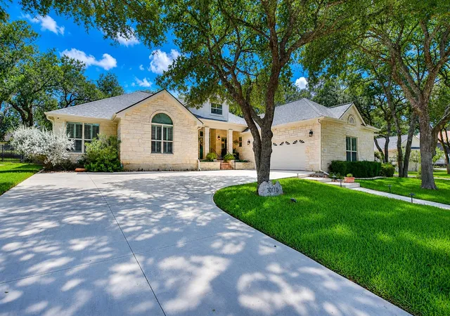 Photo 2 of Sale Pending at 30110 Torrey Pines Cir, Georgetown, TX 78628 | MLS# 6318265 | Listing updated on 2026-09-22