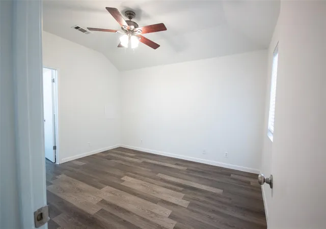 4th image of 200 Quail Cir, Hutto, TX 78634 | MLS# 9811905