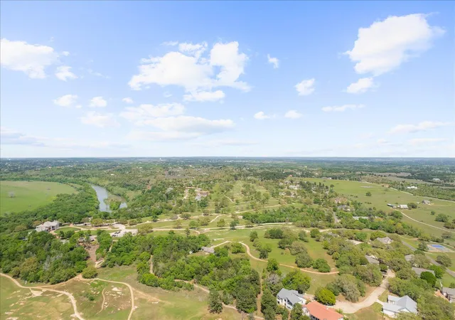 40th image of 125 Fairway Ct, Bastrop, TX 78602 | MLS# 9568155