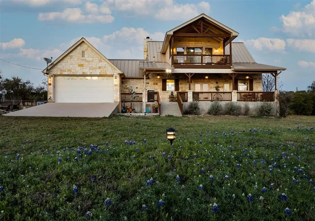 Photo 3 of Single family home for sale at 5255 Lookout Ridge Dr, Marble Falls, TX 78654 | MLS# 4455310 | Listing updated on 2026-10-07