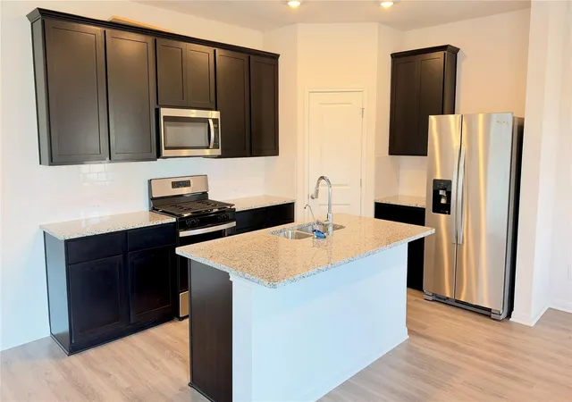 Photo 2 of Single family home for sale at 117 Woodbrook Dr, Georgetown, TX 78674 | MLS# 3578799 | Listing updated on 2026-10-15